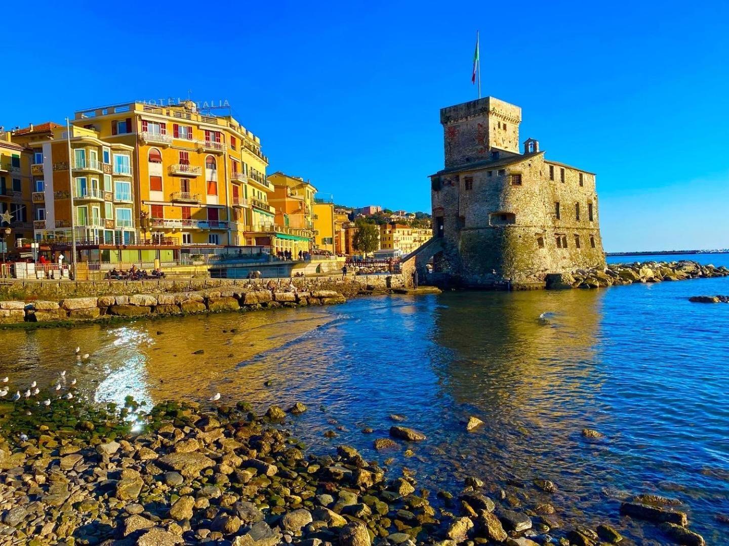 Casa Genovese, Splendido Appartamento In Centro A Rapallo Kültér fotó